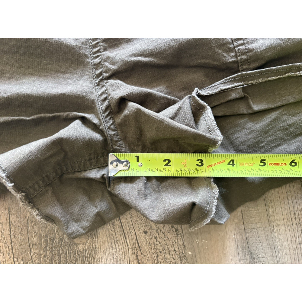 Vuori Women's Vintage Ripstop Shorts Raw Hem Athletic Hiking Shorts Green Size L - Picture 8 of 10